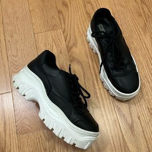 Y2K Bronx Black Leather Platform Sneakers